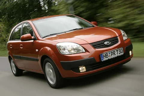Kia Rio 1.4 X 2007 view 3