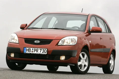 Kia Rio 1.4 X 2007 view 5