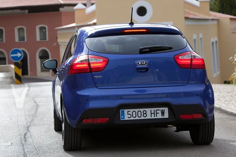 Kia Rio 1.1 CRDi Plus Pack 2011 view 6