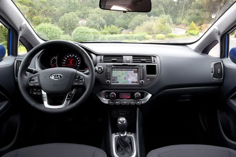 Kia Rio 1.2 CVVT Plus Pack 2011 view 9