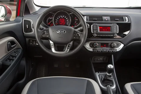 Kia Rio 1.2 CVVT DynamicLine 2015 view 5
