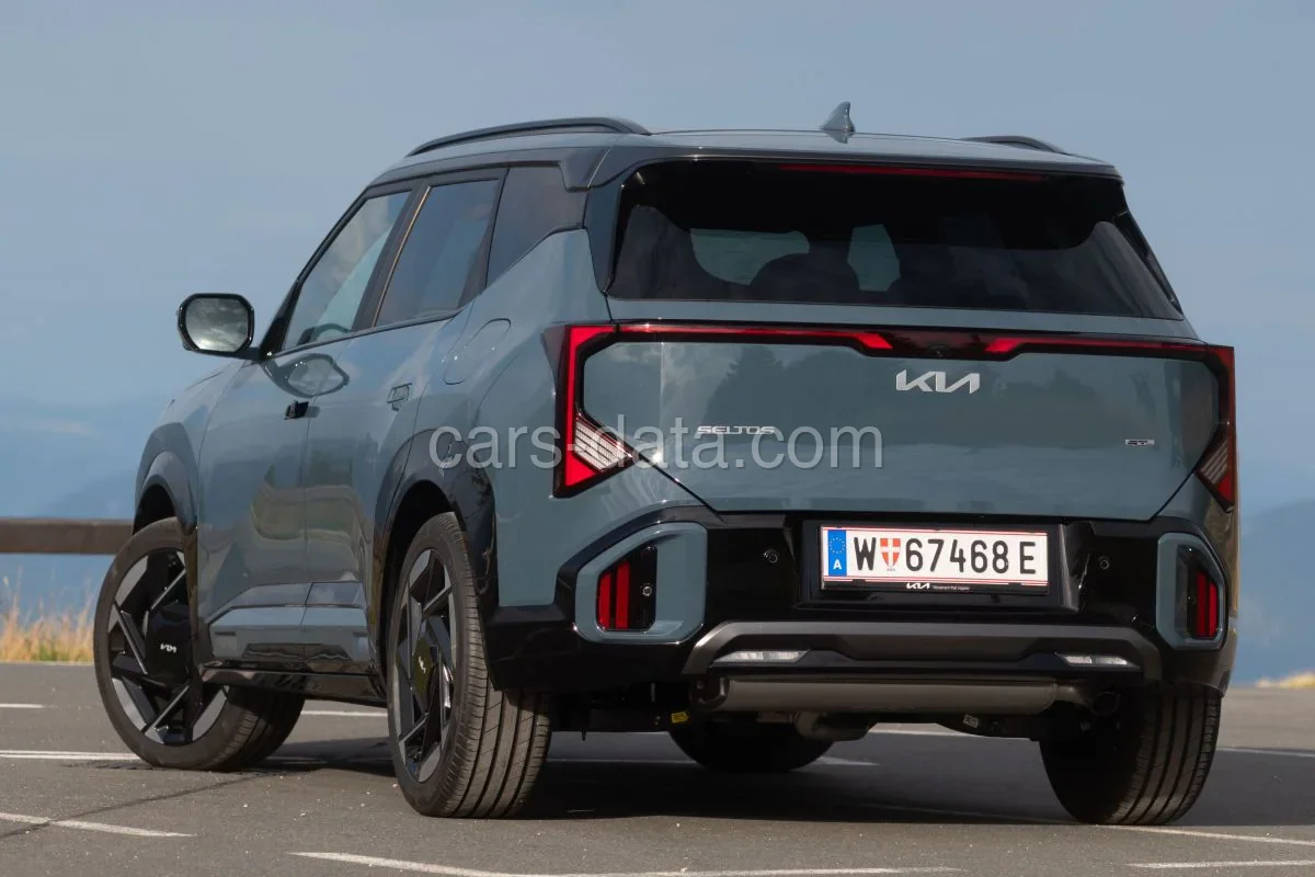 Kia Seltos 1.6 GDi Hybrid e-AWD X-Line Advanced 2026 suv front view