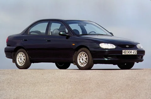 Kia Sephia 1.5 RS 1998 view 4