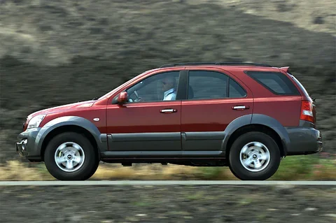 Kia Sorento 2.5 CRDi EX Custom 2002 view 2