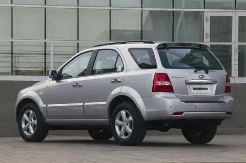 Kia Sorento 3.3 V6 Adventure 2006 view 2