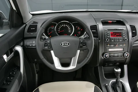 Kia Sorento 2.4 X-pect Cool 2009 view 2