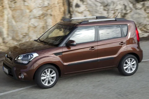 Kia Soul 1.6 GDi Rhythm 2012 view 8
