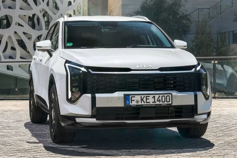 Kia Sportage 1.6 T-GDi Plug-in Hybrid AWD DynamicPlusLine 2025 view 7