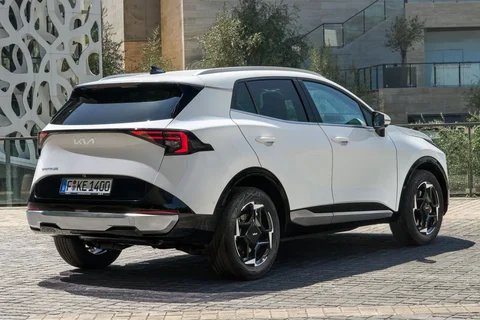 Kia Sportage 1.6 T-GDi Plug-in Hybrid AWD DynamicPlusLine 2025 view 8
