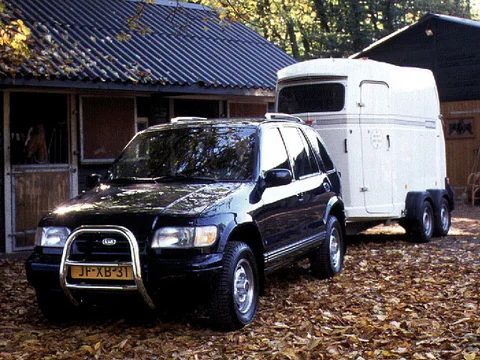 Kia Sportage 2.0 TD 1997 view 2