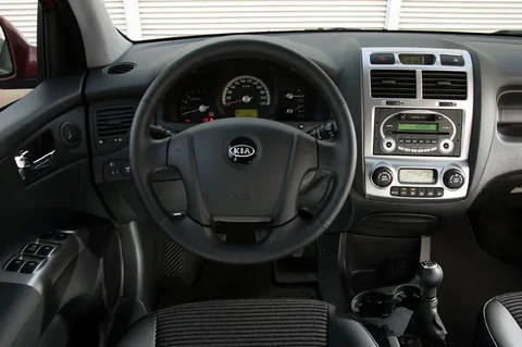 Kia Sportage 2.0 CRDi 2WD Executive 2004 view 8
