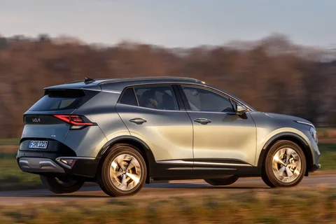 Kia Sportage 1.6 T-GDi Mild Hybrid DynamicPlusLine 2024 view 8