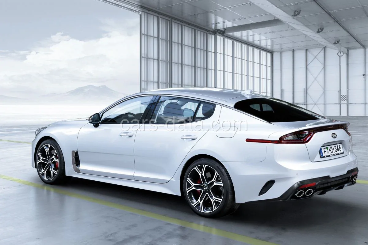 Kia Stinger 2.2 CRDi GT-Line 2017 front view