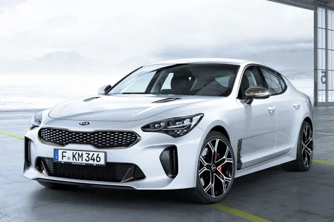 Kia Stinger 2.2 CRDi GT-Line 2017 view 2