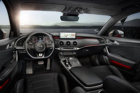 Kia Stinger 3.3 Twin-Turbo V6 AWD GT 2021 view 4