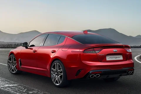 Kia Stinger 3.3 Twin-Turbo V6 AWD GT 2021 view 2