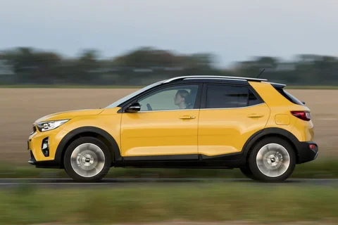 Kia Stonic 1.6 CRDi DynamicPlusLine 2018 view 7