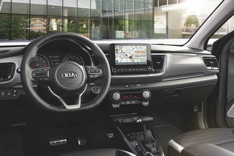 Kia Stonic 1.0 T-GDi MHEV 100hp DynamicPlusLine 2020 view 4