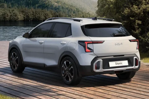 Kia Stonic 1.0 T-GDi MHEV DynamicPlusLine 2025 view 12