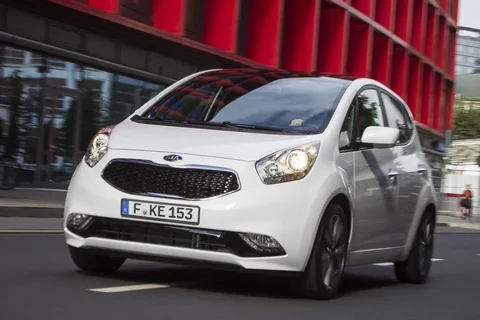 Kia Venga 1.4 CVVT DynamicPlusLine 2015 view 4