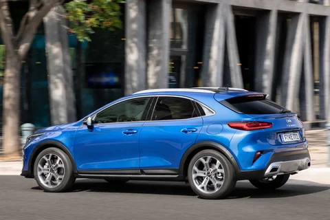 Kia XCeed 1.6 CRDi MHEV DynamicLine 2020 view 6