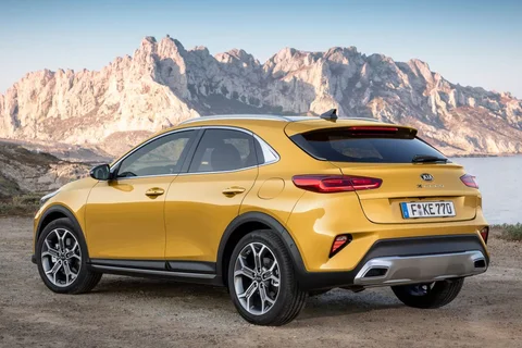 Kia XCeed 1.6 CRDi MHEV DynamicLine 2020 view 9