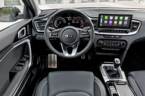 Kia XCeed 1.6 CRDi MHEV DynamicLine 2020 view 10