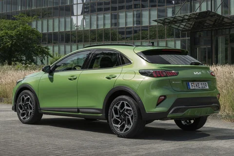 Kia XCeed 1.6 GDi PHEV DynamicPlusLine 2023 view 11