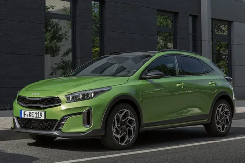 Kia XCeed 1.6 GDi PHEV DynamicPlusLine 2023 view 12