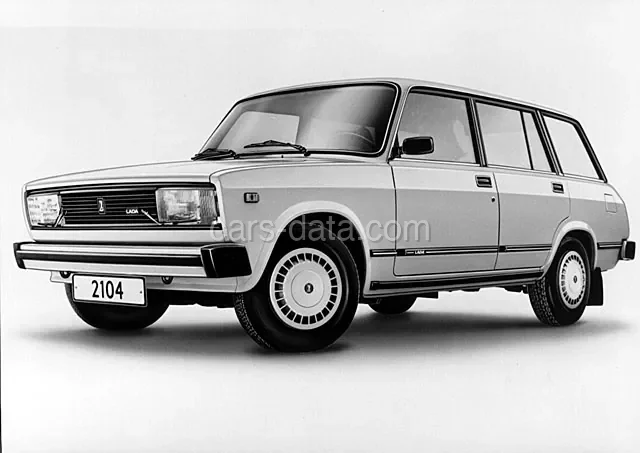 Lada Σειρά 2100 2104 Estate 1.3 1987 front view