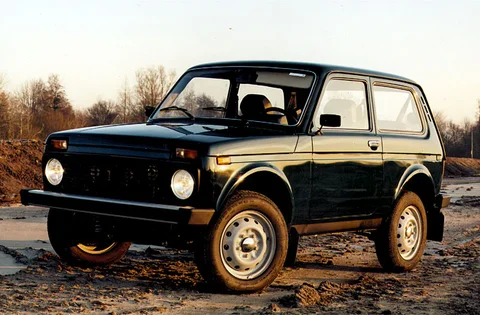 Lada Niva 1.7i 1995 view 2