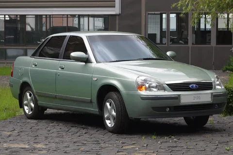 Lada Priora 2010 front view