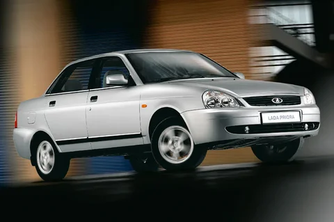 Lada Priora 2170 1.6 2010 view 3