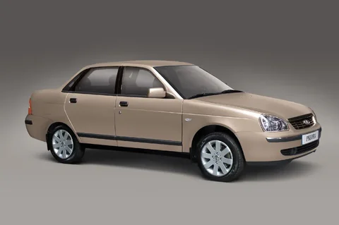 Lada Priora 2170 1.6 2010 view 4