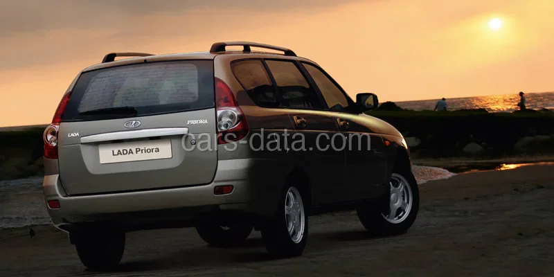 Lada Priora 2171 1.6 2010 front view