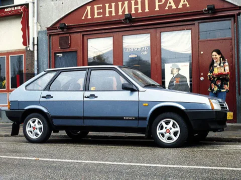 Lada Samara 1.1 1991 view 3