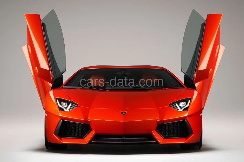 Lamborghini Aventador LP700-4 2011 front view