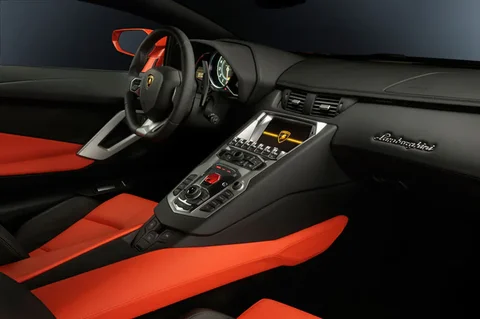 Lamborghini Aventador LP700-4 2011 view 3
