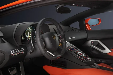 Lamborghini Aventador LP700-4 2011 view 4
