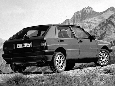 Lancia Delta Integrale 16V 1989 view 1
