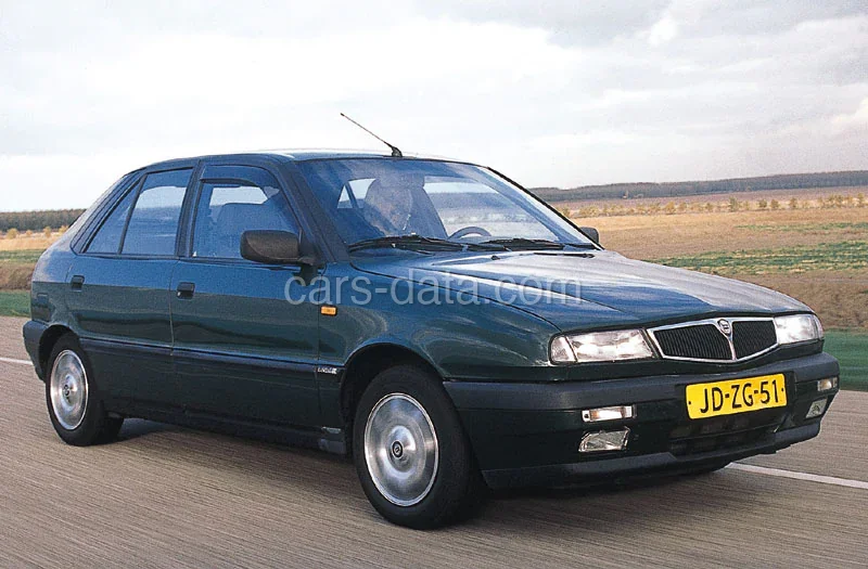 Lancia Delta 1993 — Exteriör 1