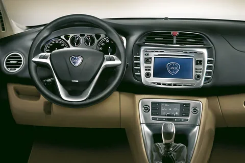 Lancia Delta 2.0 Multijet 165hp Argento 2008 view 4