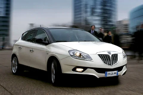 Lancia Delta 2.0 Multijet 165hp Argento 2008 view 6
