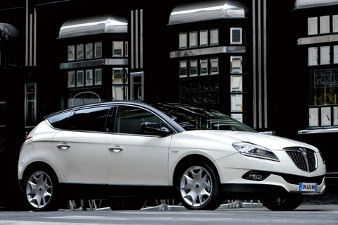 Lancia Delta 2.0 Multijet 165hp Argento 2008 view 10
