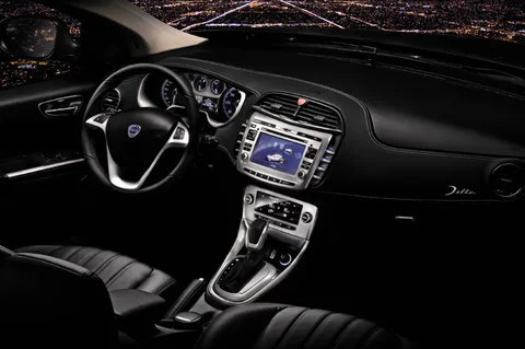 Lancia Delta 1.4 MultiAir 140hp Silver 2011 view 3