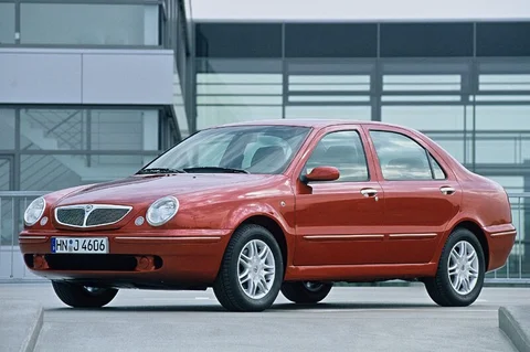 Lancia Lybra 1.8 16v LS Plus 2003 view 3