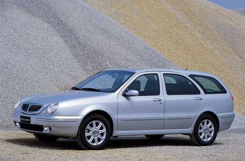 Lancia Lybra SW 1.9 JTD LS Plus 2003 view 5