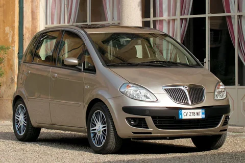Lancia Musa 1.4 8v Argento 2007 view 11
