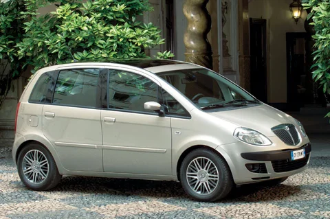 Lancia Musa 1.4 8v Argento 2007 view 5