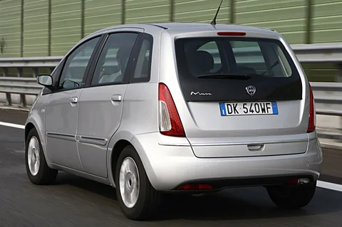Lancia Musa 1.4 8v Argento 2008 view 11
